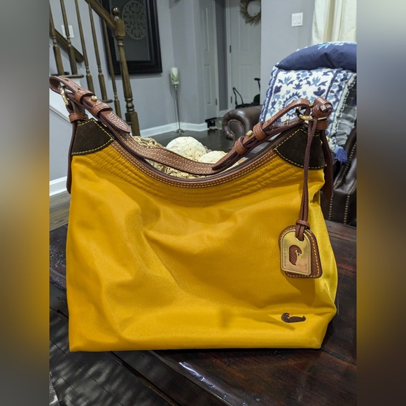 Dooney & Bourke Handbags - Dooney & Bourke bag